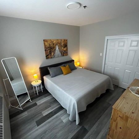 New Large Luxurious 2Br Condo In The Heart Of Uptown Coffee, Wifi Saint John Luaran gambar